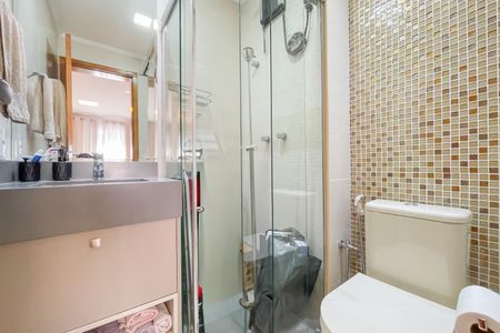 Apartamento à venda com 85m², 3 quartos e 2 vagas Apartamento à venda com 85m², 3 quartos e 2 vagasBanheiro da Suíte