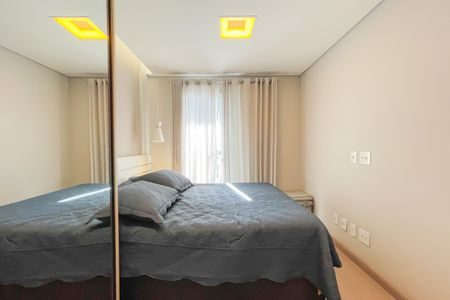 Apartamento à venda com 85m², 3 quartos e 2 vagas Apartamento à venda com 85m², 3 quartos e 2 vagasSuíte