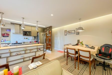 Apartamento à venda com 85m², 3 quartos e 2 vagas Apartamento à venda com 85m², 3 quartos e 2 vagasSala