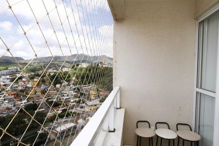 Apartamento à venda com 75m², 3 quartos e 2 vagasFoto 03
