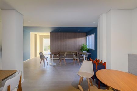 Apartamento para alugar com 42m², 2 quartos e sem vagaÁrea comum - Salão de festas