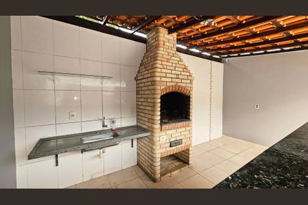 Casa para alugar com 200m², 3 quartos e 1 vaga