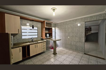 Casa para alugar com 200m², 3 quartos e 1 vaga