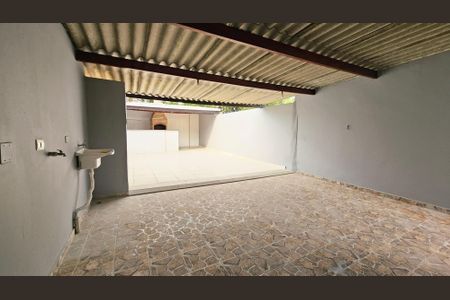 Casa para alugar com 200m², 3 quartos e 1 vaga