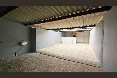 Casa para alugar com 200m², 3 quartos e 1 vaga