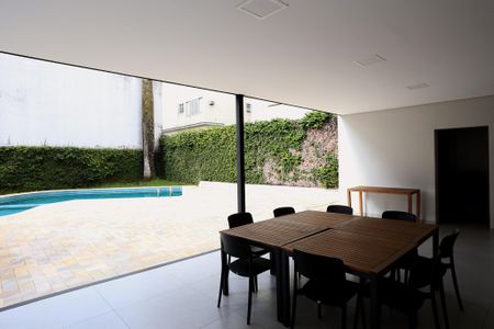 Apartamento à venda com 130m², 3 quartos e sem vagaÁrea comum - Churrasqueira