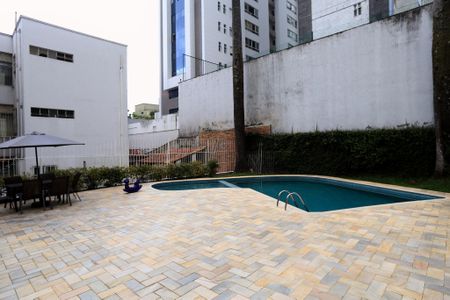 Apartamento à venda com 130m², 3 quartos e sem vagaÁrea comum - Piscina