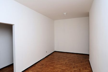 Apartamento à venda com 130m², 3 quartos e sem vagaSala