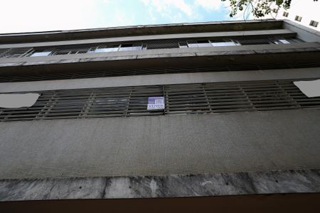 Apartamento à venda com 130m², 3 quartos e sem vagaFachada com Plaquinha