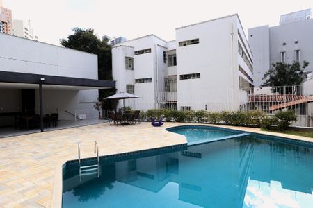 Apartamento à venda com 130m², 3 quartos e sem vagaÁrea comum - Piscina