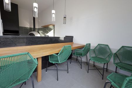 Apartamento para alugar com 34m², 2 quartos e sem vagaÁrea comum - Churrasqueira