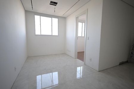 Sala de apartamento para alugar com 2 quartos, 34m² em Santa Maria, Santo André