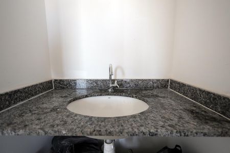 Apartamento para alugar com 34m², 2 quartos e sem vagaBanheiro