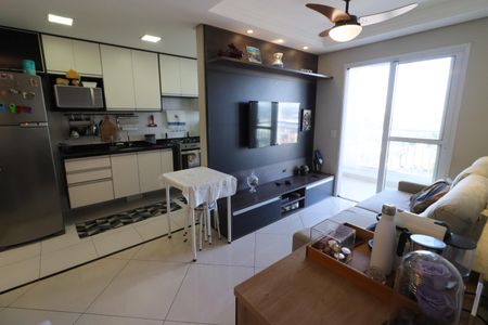 Sala de apartamento à venda com 2 quartos, 60m² em Presidente Altino, Osasco