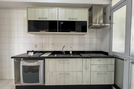 Apartamento à venda com 103m², 2 quartos e 2 vagasDetalhe da Cozinha