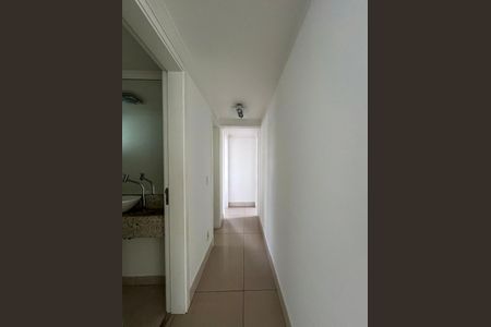 Apartamento à venda com 103m², 2 quartos e 2 vagasCorredor