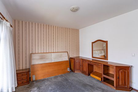 Casa para alugar com 249m², 4 quartos e 4 vagas Casa para alugar com 249m², 4 quartos e 4 vagasSuite