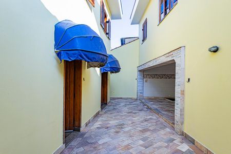 Casa para alugar com 249m², 4 quartos e 4 vagas Casa para alugar com 249m², 4 quartos e 4 vagasQuintal e espaço gourmet