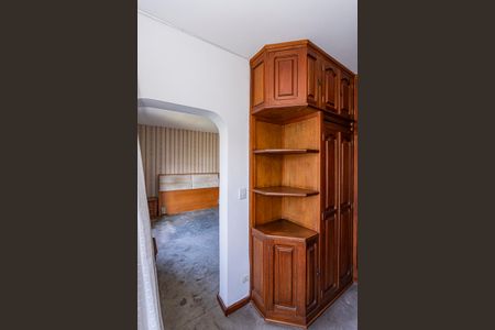 Casa para alugar com 249m², 4 quartos e 4 vagas Casa para alugar com 249m², 4 quartos e 4 vagasCloset suite