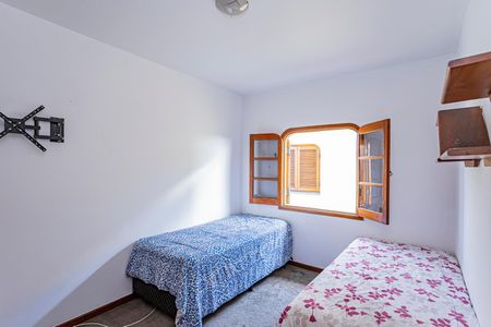 Casa para alugar com 249m², 4 quartos e 4 vagas Casa para alugar com 249m², 4 quartos e 4 vagasQuarto 3