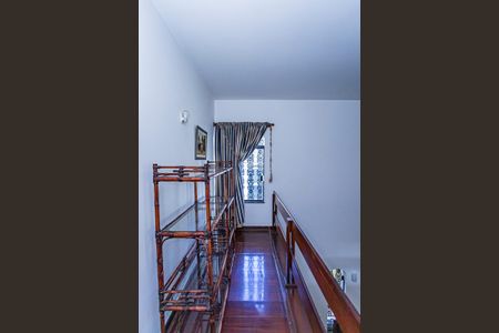 Casa para alugar com 249m², 4 quartos e 4 vagas Casa para alugar com 249m², 4 quartos e 4 vagasCorredor