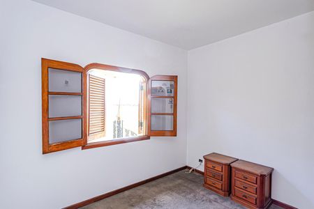 Casa para alugar com 249m², 4 quartos e 4 vagas Casa para alugar com 249m², 4 quartos e 4 vagasQuarto 2