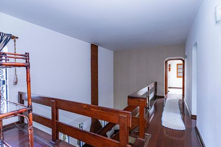 Casa para alugar com 249m², 4 quartos e 4 vagas Casa para alugar com 249m², 4 quartos e 4 vagasCorredor