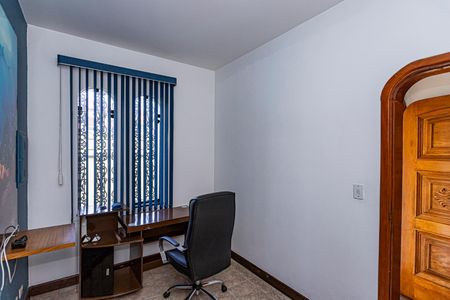 Casa para alugar com 249m², 4 quartos e 4 vagas Casa para alugar com 249m², 4 quartos e 4 vagasHome office