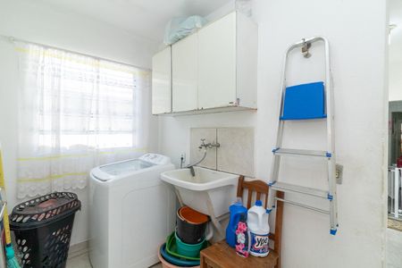 Casa à venda com 125m², 5 quartos e 1 vaga Casa à venda com 125m², 5 quartos e 1 vagaÁrea de Serviço