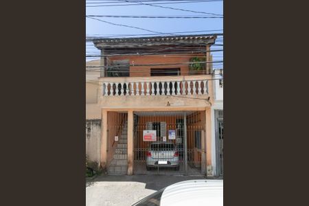 Casa à venda com 125m², 5 quartos e 1 vaga Casa à venda com 125m², 5 quartos e 1 vagaFachada