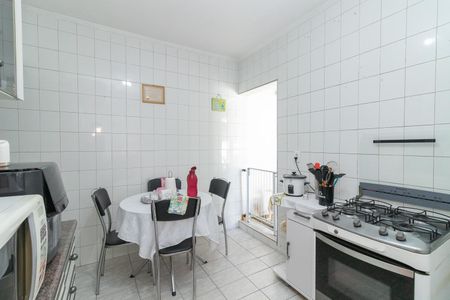 Casa à venda com 125m², 5 quartos e 1 vaga Casa à venda com 125m², 5 quartos e 1 vagaCozinha