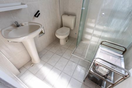 Apartamento à venda com 68m², 2 quartos e 1 vagaBanheiro do Corredor