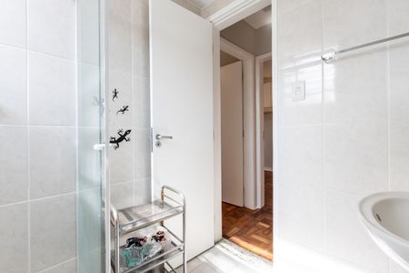 Apartamento à venda com 68m², 2 quartos e 1 vagaBanheiro do Corredor