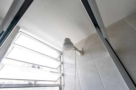 Apartamento à venda com 68m², 2 quartos e 1 vagaBanheiro do Corredor