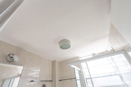 Apartamento à venda com 68m², 2 quartos e 1 vagaBanheiro do Corredor