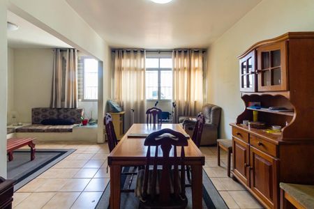 Apartamento à venda com 86m², 2 quartos e 1 vagaSala