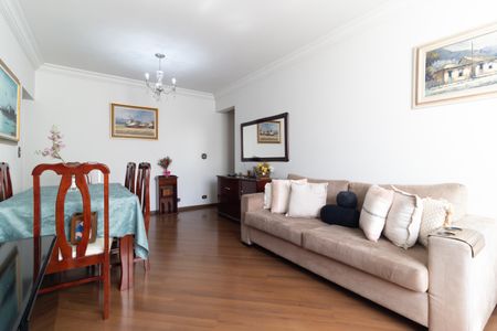 Apartamento à venda com 75m², 2 quartos e 1 vagaSala