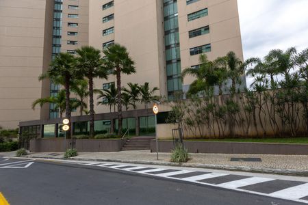 Apartamento para alugar com 100m², 2 quartos e 2 vagas Apartamento para alugar com 100m², 2 quartos e 2 vagasFachada