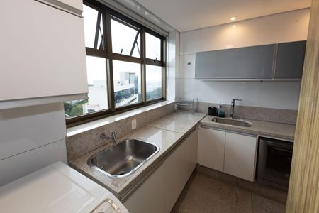 Apartamento para alugar com 100m², 2 quartos e 2 vagas Apartamento para alugar com 100m², 2 quartos e 2 vagasÁrea de Serviço