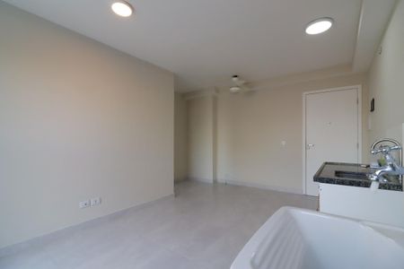 Apartamento à venda com 30m², 1 quarto e sem vagaSala/Cozinha e Área de Serviço