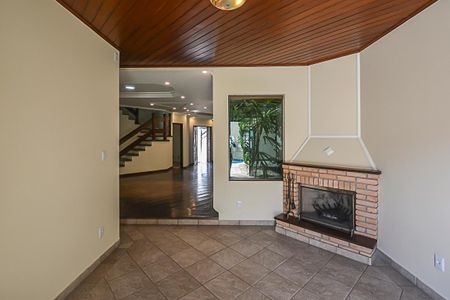 Casa à venda com 322m², 4 quartos e 4 vagasSala 3