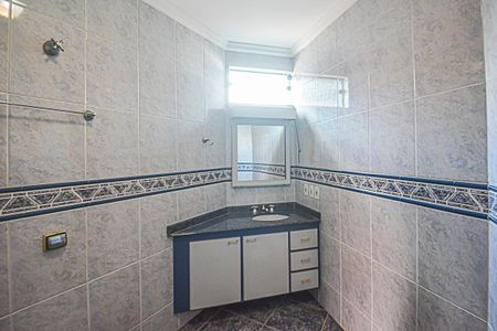Casa à venda com 322m², 4 quartos e 4 vagasBanheiro