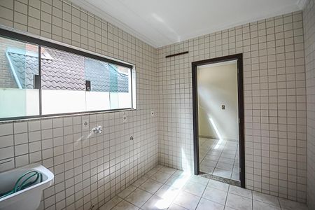 Casa à venda com 322m², 4 quartos e 4 vagasÁrea de Serviço