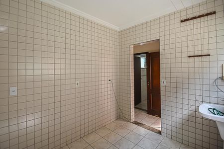 Casa à venda com 322m², 4 quartos e 4 vagasÁrea de Serviço