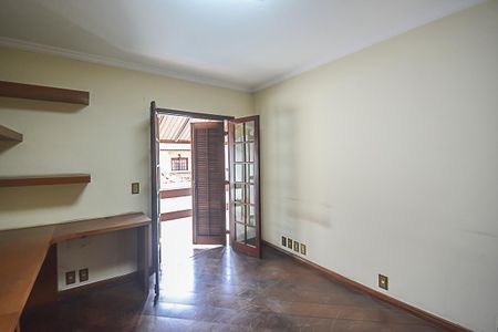 Casa à venda com 322m², 4 quartos e 4 vagasQuarto 2