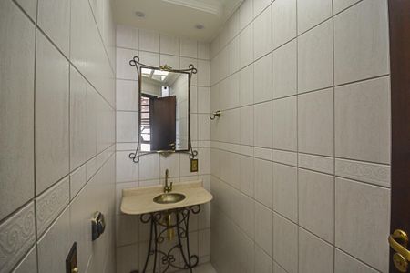 Casa à venda com 322m², 4 quartos e 4 vagasLavabo