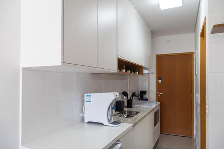 Cozinha de apartamento para alugar com 1 quarto, 25m² em Santo Amaro, São Paulo