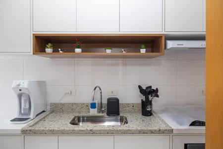 Cozinha de apartamento para alugar com 1 quarto, 25m² em Santo Amaro, São Paulo
