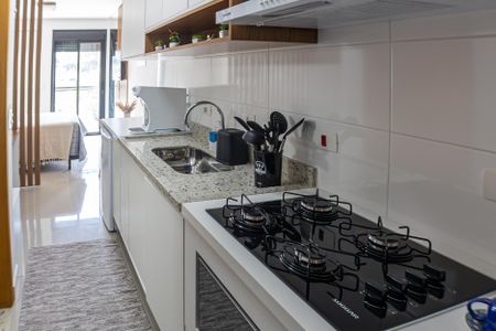 Cozinha de apartamento para alugar com 1 quarto, 25m² em Santo Amaro, São Paulo