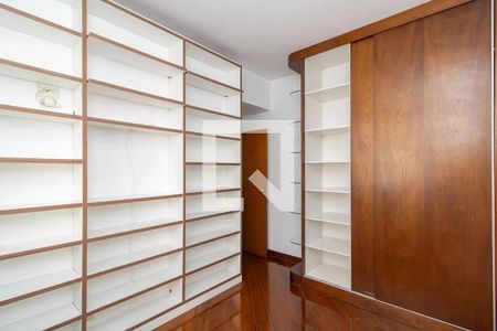 Apartamento à venda com 105m², 3 quartos e 2 vagasQuarto